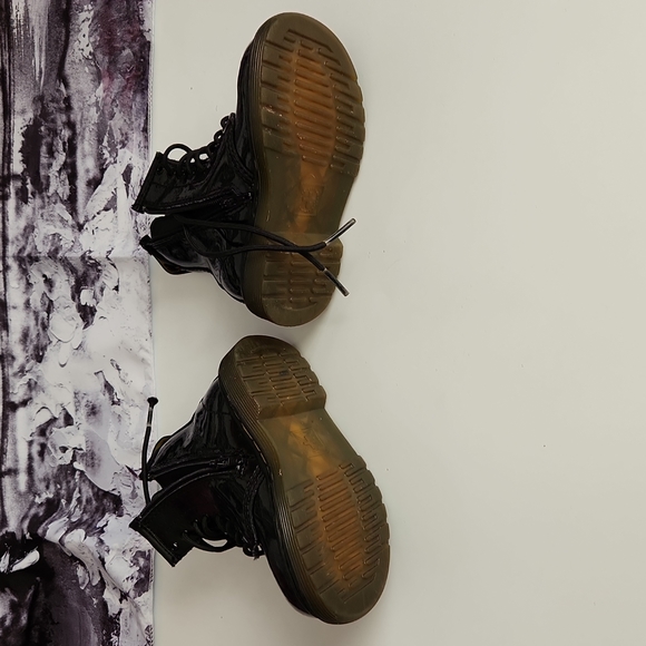 Dr Martens Patent Leather Toddler Boots 1460 - Picture 6 of 6